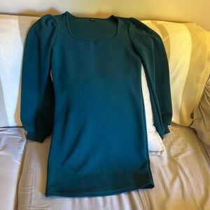 Dark Green Scoop Neck long sleeve Dress.